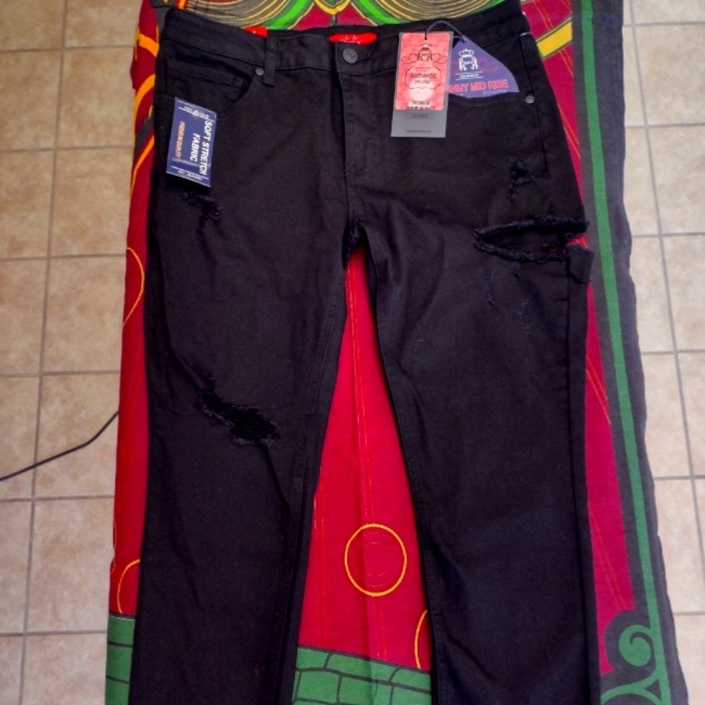 Sexy sz 11 black ripped jeans